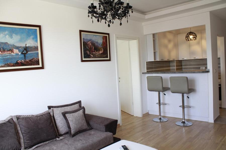 Lux Apartments Huma